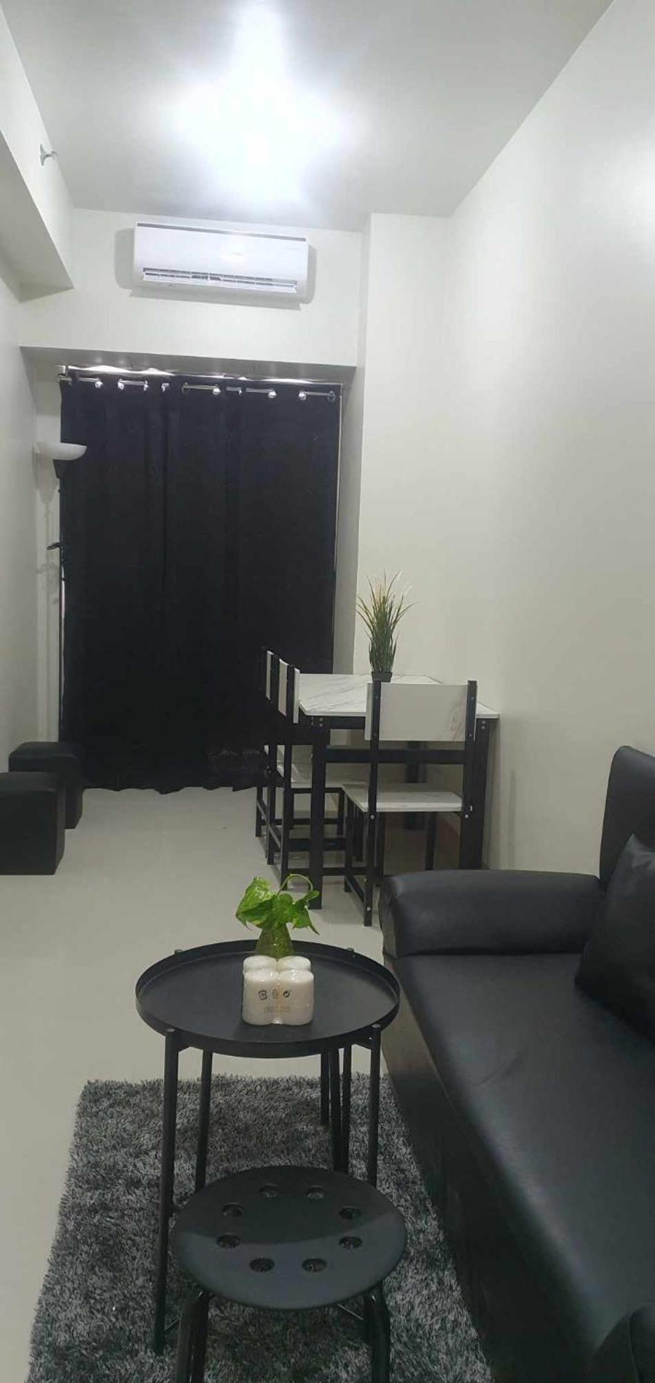 Staywiseph At Moa Apartment *